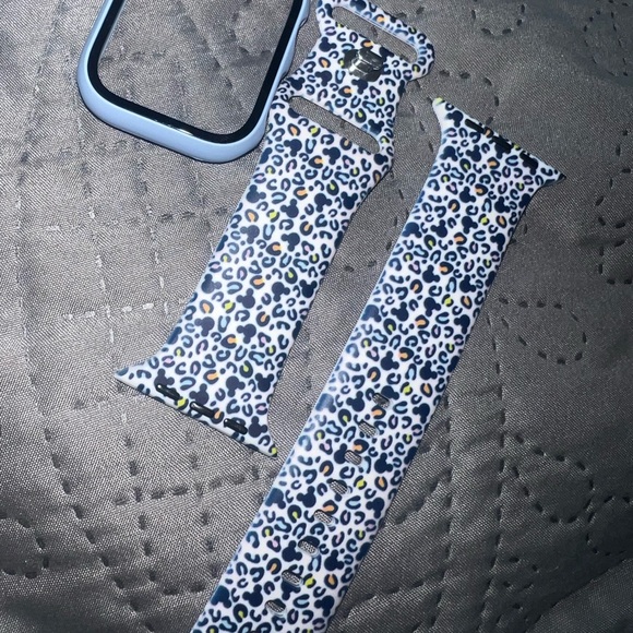 Disney Magical Kingdom Watch Bands 42/44MM - Picture 15 of 16